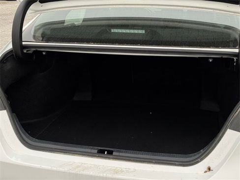 Used 2024 Toyota Camry SE image 29