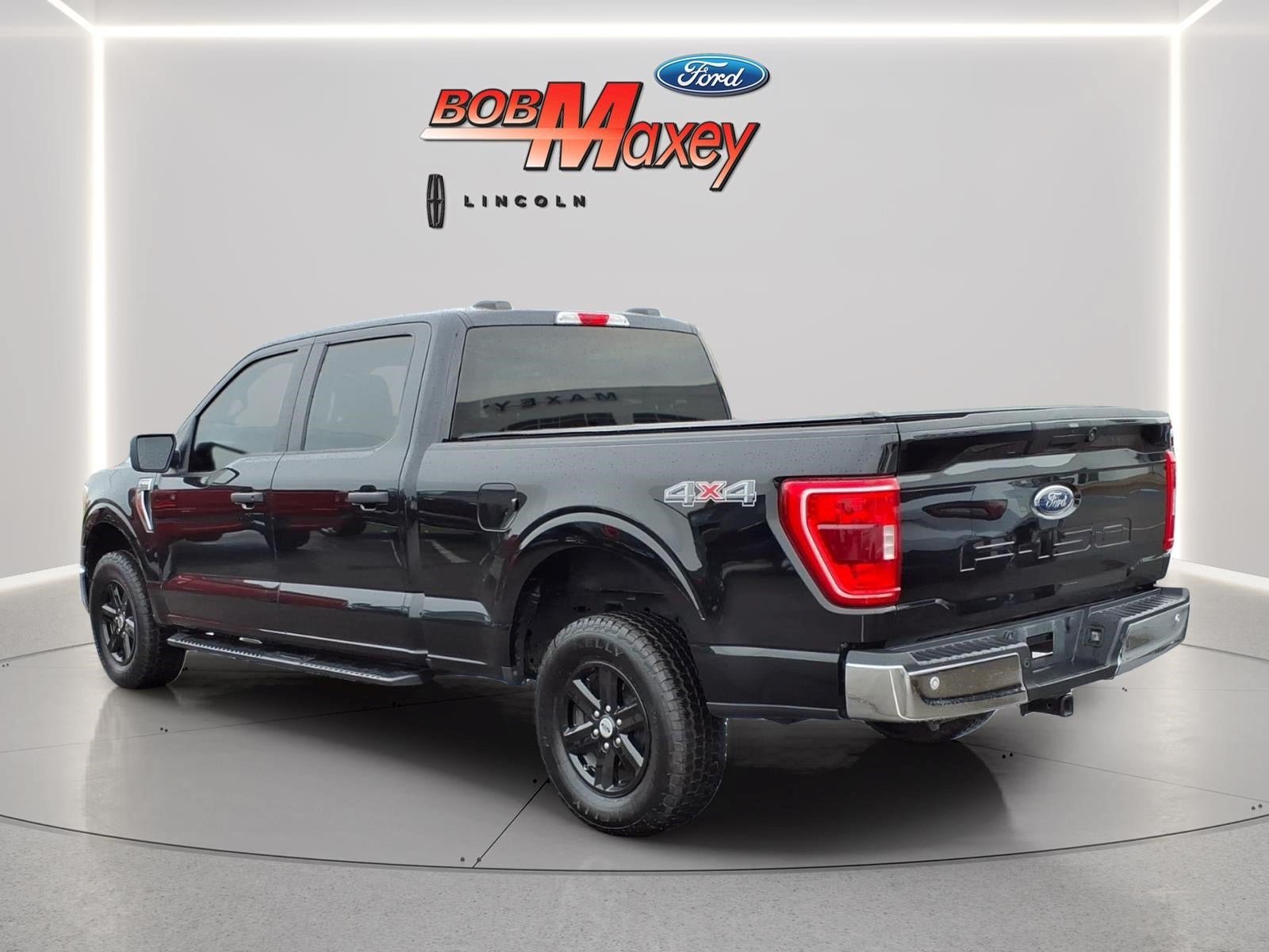 Used 2022 Ford F150 XLT w/ Trailer Tow Package AWD/4WD image 7