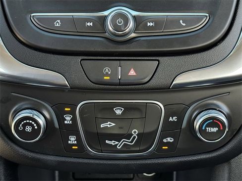 Used 2022 Chevrolet Equinox LT image 17