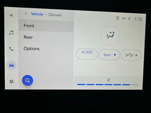 Used 2025 Toyota Sienna LE image 31