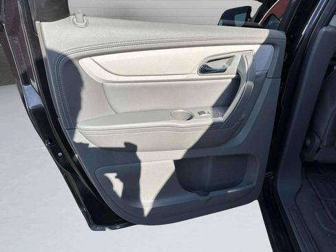 Used 2016 Chevrolet Traverse LS FWD image 20