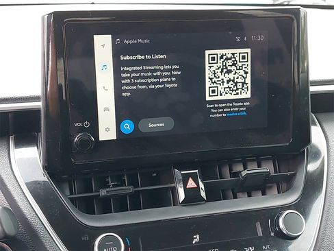 Used 2023 Toyota Corolla Cross LE image 20