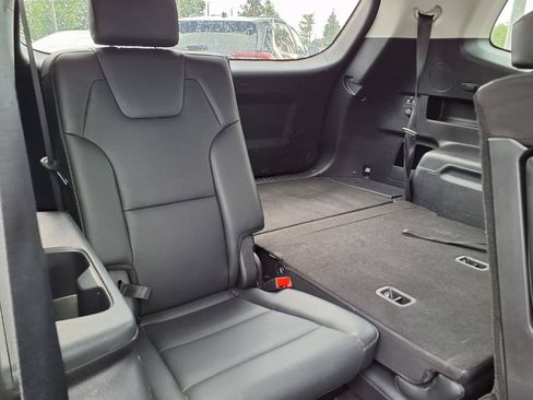 Used 2020 Kia Telluride LX FWD image 17