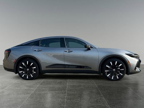 Used 2025 Toyota Crown Platinum image 9