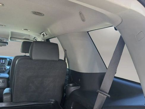 Used 2018 Chevrolet Tahoe Premier RWD image 30