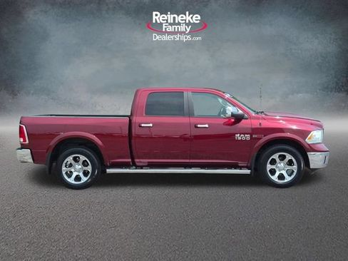Used 2018 RAM 1500 Laramie w/ Convenience Group AWD/4WD image 4