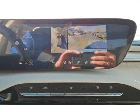 New 2026 Buick Enclave Avenir w/ Super Cruise Package AWD/4WD image 41