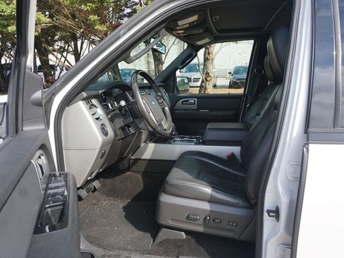Used 2014 Ford Expedition EL Limited w/ Equipment Group 301A image 2