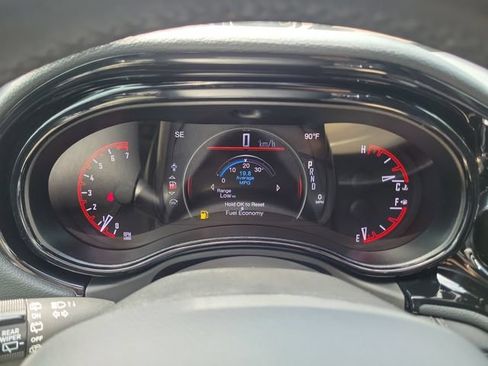 Used 2022 Dodge Durango GT RWD image 24