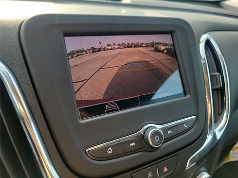 Used 2024 Chevrolet Equinox LT w/ LPO, Floor Liner Package FWD image 27