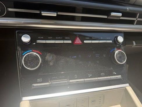 Used 2024 Hyundai Santa Fe SEL FWD image 15