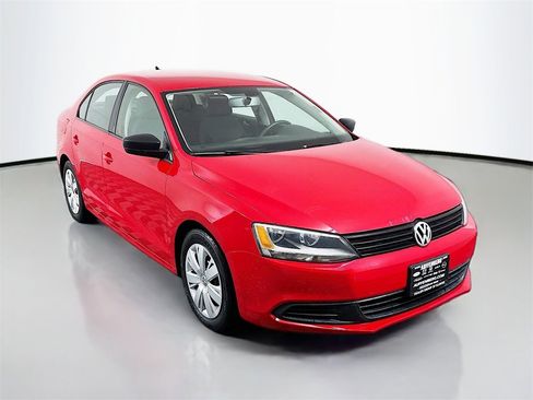 Used 2014 Volkswagen Jetta TDI image 1