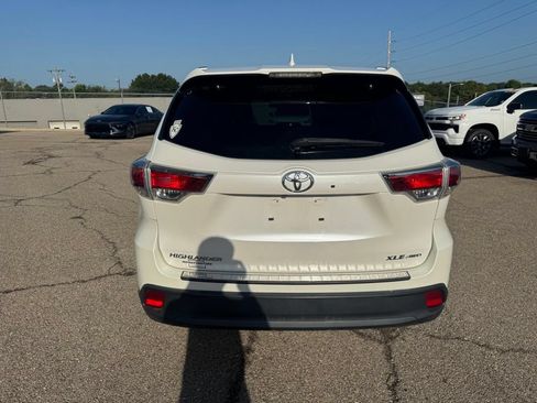 Used 2016 Toyota Highlander XLE AWD/4WD image 6