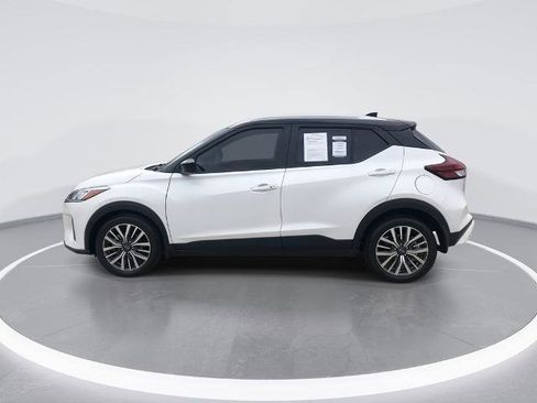 Certified 2024 Nissan Kicks SV w/ Interior Electronics Package image 5