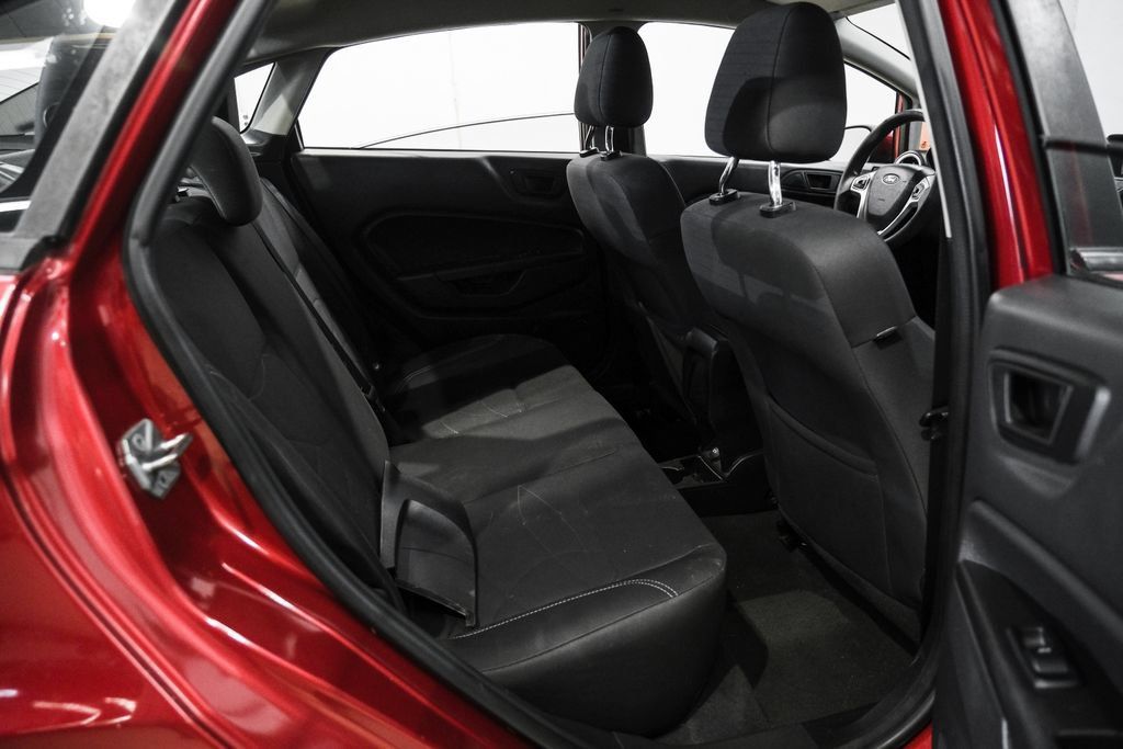 Used 2017 Ford Fiesta SE FWD image 36