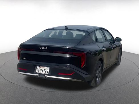 Used 2025 Kia K4 LXS image 12