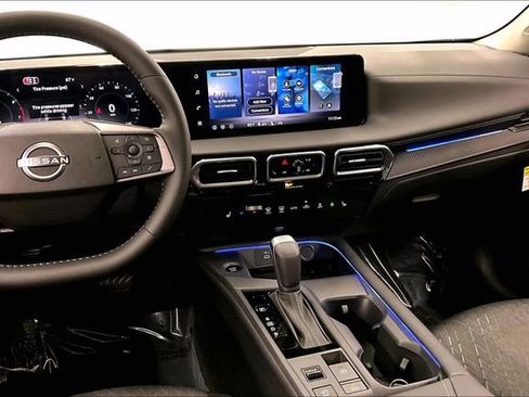 New 2026 Nissan Sentra SV FWD image 7