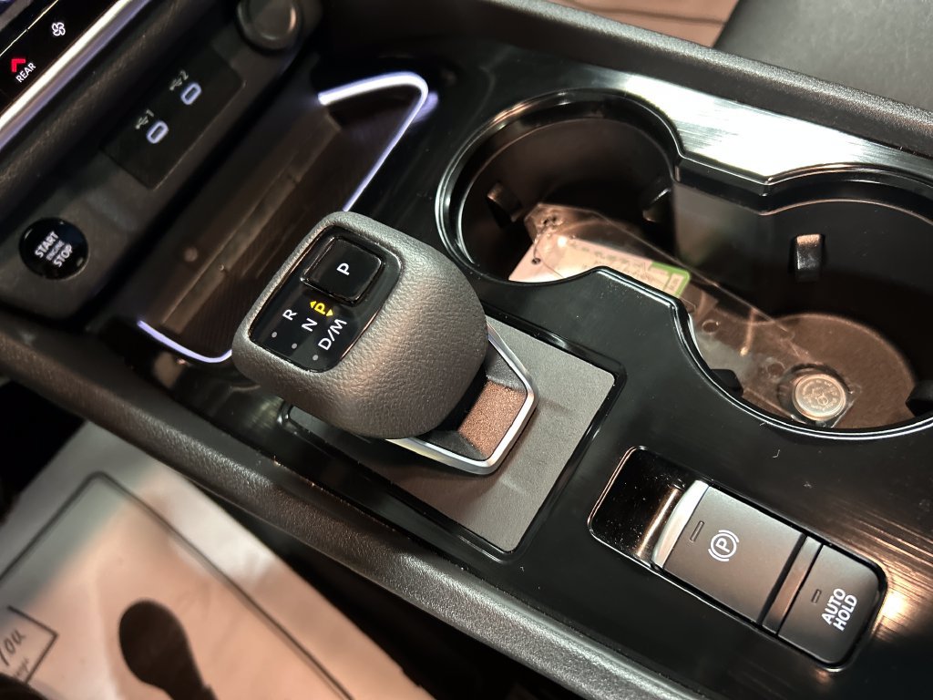Used 2025 Nissan Rogue SL w/ Tech Package AWD/4WD image 18