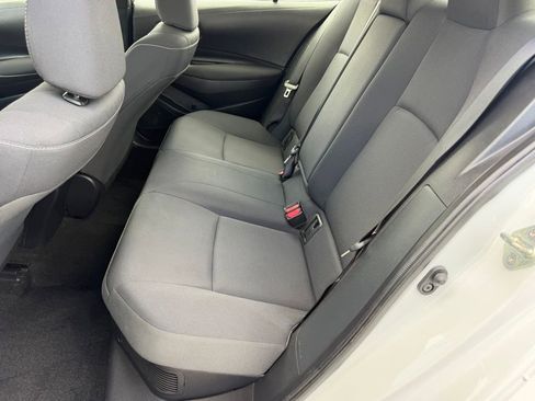 Used 2024 Toyota Corolla LE AWD/4WD image 31