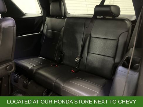 Used 2022 Chevrolet Traverse High Country image 28