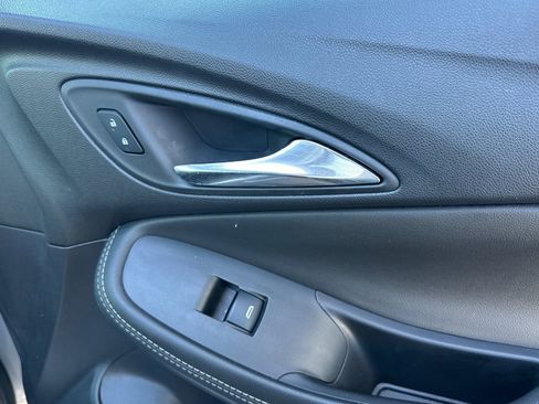 Used 2023 Buick Encore GX Select w/ Sport Touring Package image 22