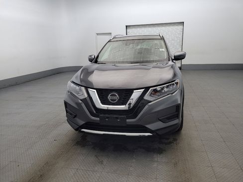 Used 2019 Nissan Rogue SV image 15