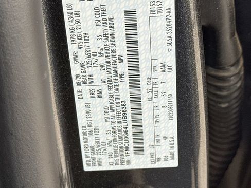 Used 2020 Ford Escape SE FWD image 41