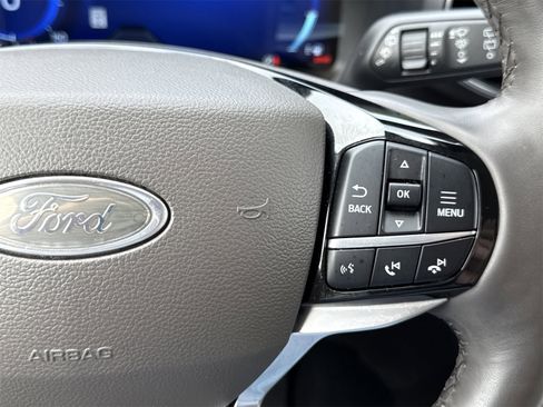 Used 2022 Ford Explorer Platinum w/ Equipment Group 601A image 24