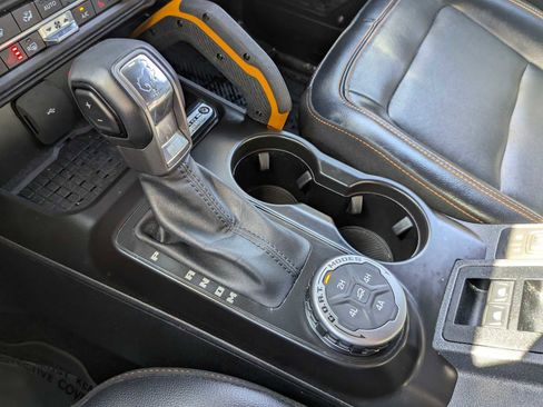 Certified 2024 Ford Bronco Badlands image 35