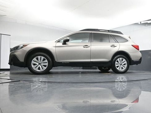 Used 2018 Subaru Outback 2.5i Premium image 30