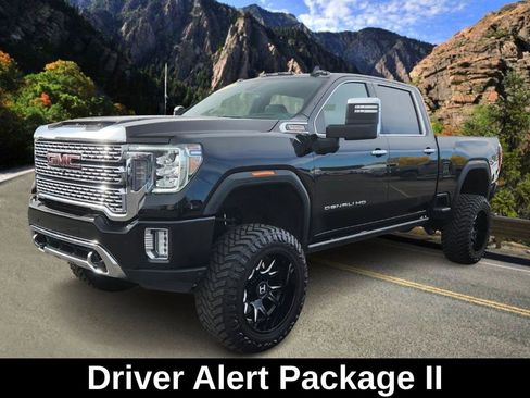 Used 2023 GMC Sierra 3500 Denali w/ Denali Ultimate Package image 7