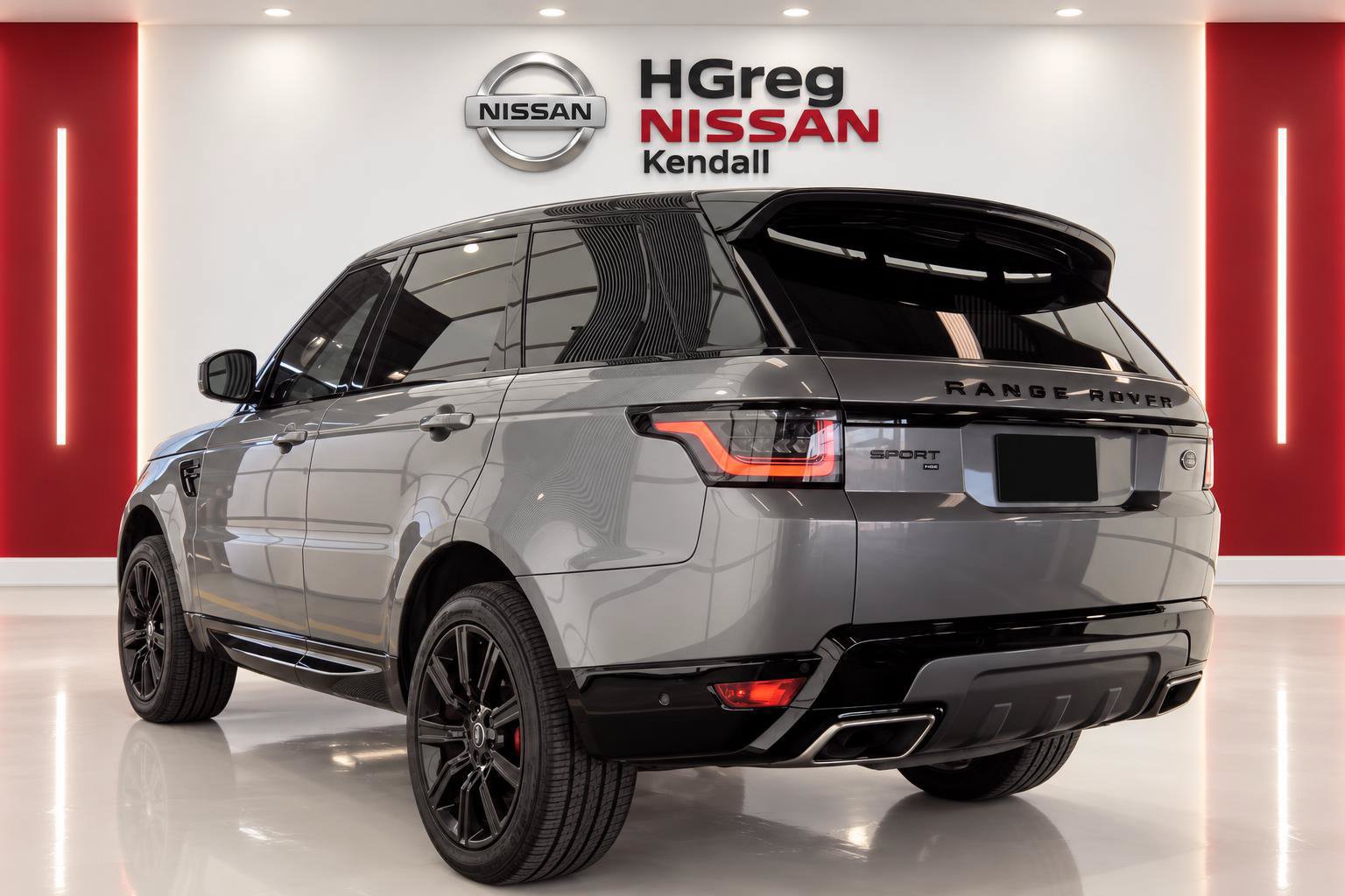 Used 2020 Land Rover Range Rover Sport HSE AWD/4WD image 2
