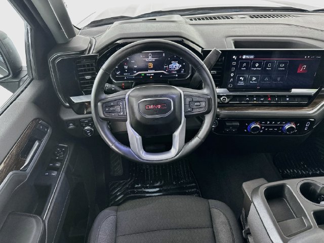 Used 2025 GMC Sierra 1500 Elevation AWD/4WD image 16