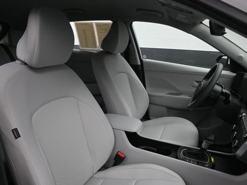 Certified 2026 Hyundai Kona SE image 14