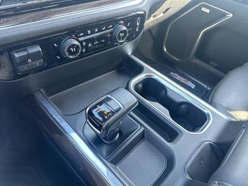 Used 2022 Chevrolet Silverado 1500 LT Trail Boss w/ Convenience Package II AWD/4WD image 40