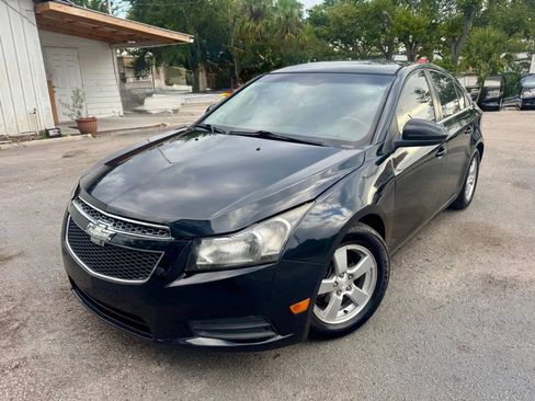 Used 2013 Chevrolet Cruze LT w/ All-Star Edition FWD image 2