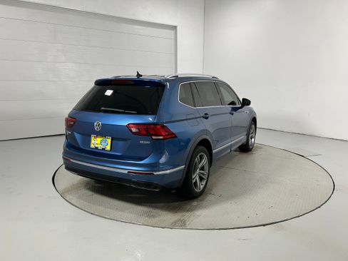 Used 2019 Volkswagen Tiguan SEL R-Line AWD/4WD image 36