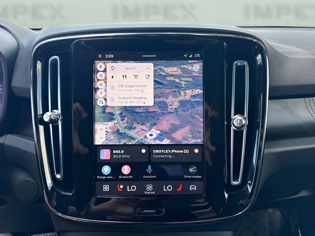Used 2023 Volvo XC40 Recharge Ultimate AWD/4WD image 18