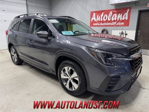 Used 2025 Subaru Ascent Premium AWD/4WD image 1