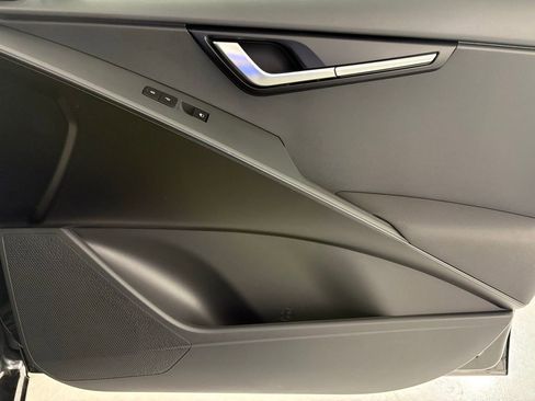 New 2026 Kia Niro LX image 39