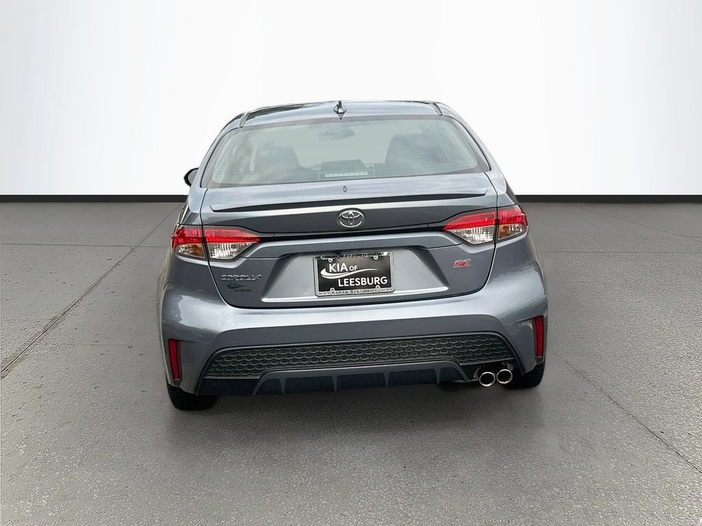 Used 2022 Toyota Corolla SE FWD image 5
