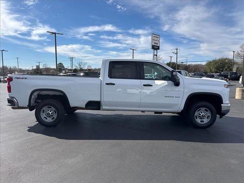 Used 2024 Chevrolet Silverado 2500 W/T w/ WT Convenience Package image 6