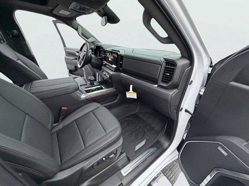 New 2026 GMC Sierra 1500 SLT w/ SLT Premium Package image 35