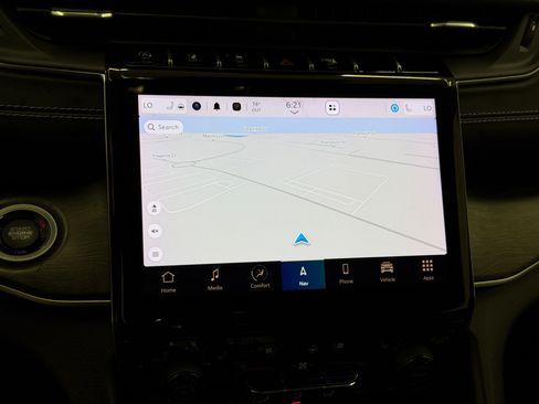 Used 2022 Jeep Grand Cherokee Limited w/ Luxury Tech Group II AWD/4WD image 20