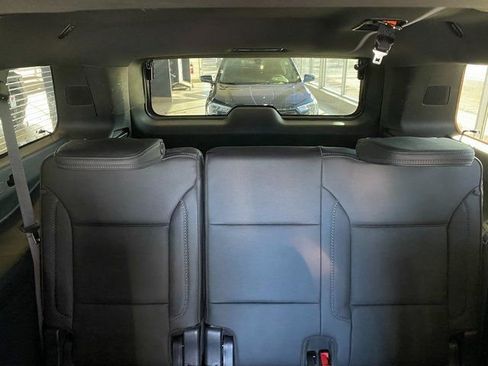 Used 2021 GMC Yukon XL Denali w/ Denali Premium Package image 16