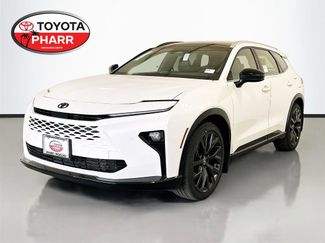 New 2026 Toyota Crown Signia Limited video 1