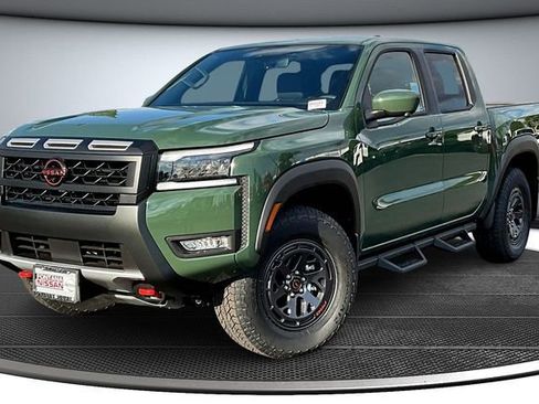 New 2026 Nissan Frontier PRO-4X w/ Pro-4x Convenience Package image 2