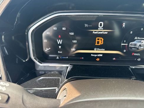 New 2026 GMC Sierra 1500 SLE image 15