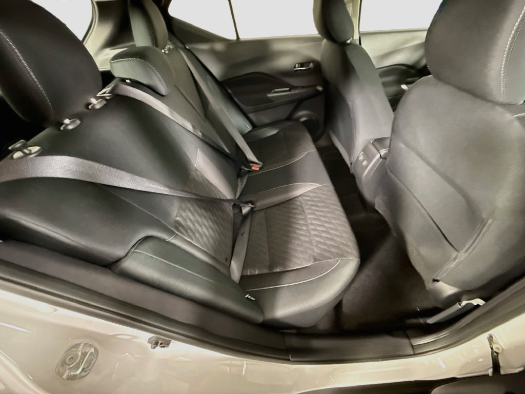 Used 2024 Nissan Kicks SV FWD image 27