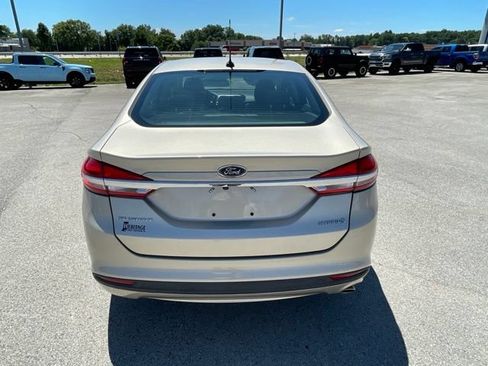 Used 2018 Ford Fusion S FWD image 8